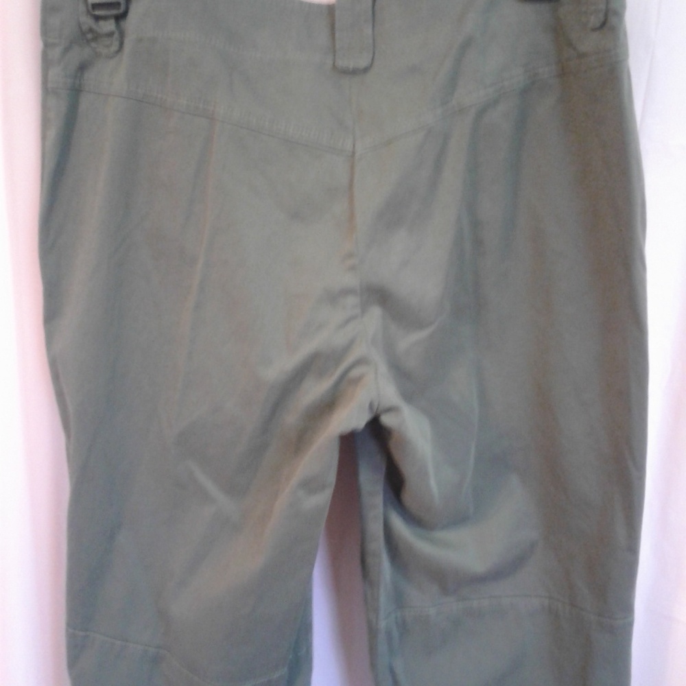 🌼🌿 Dismero 'Sophisticated Casual' Capris 🌿 - Picture 7 of 8